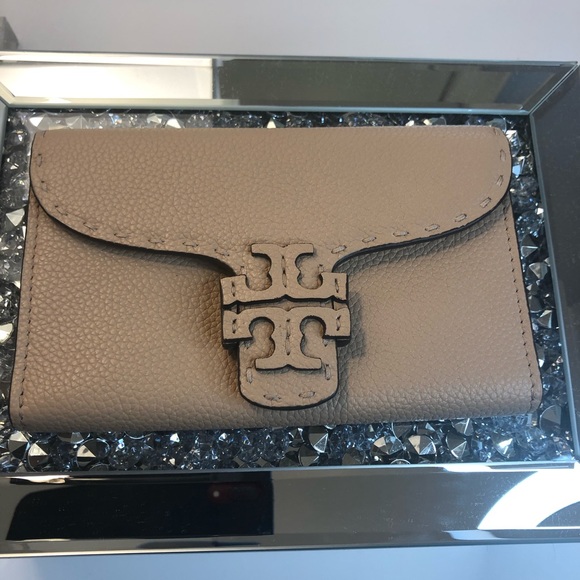 Tory Burch Handbags - Tory Burch McGraw Wallet